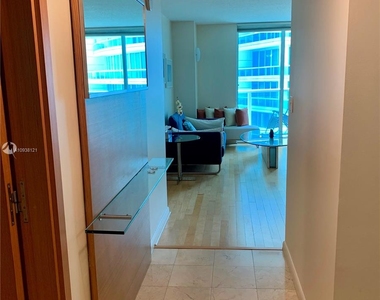 2101 Brickell Ave - Photo Thumbnail 7