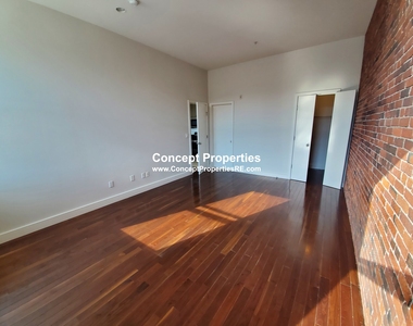 460 Harrison Avenue - Photo Thumbnail 4