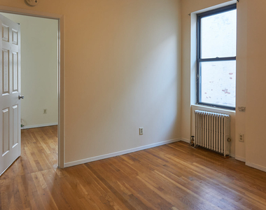 24-35 Steinway Street - Photo Thumbnail 8