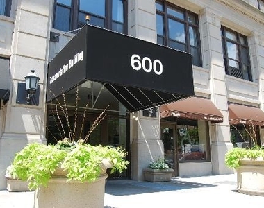 600 South Dearborn Street - Photo Thumbnail 0