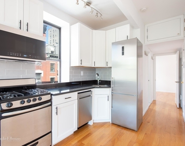 214 Mulberry St - Photo Thumbnail 4