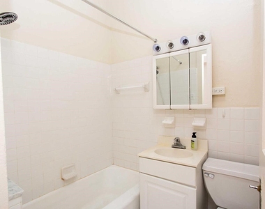 1530 Spruce St, Philadelphia, Pa 19102, Usa - Photo Thumbnail 9