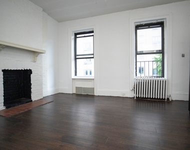 203 West 20th Street - Photo Thumbnail 0