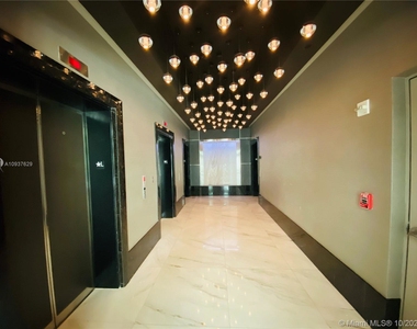 951 Brickell Ave - Photo Thumbnail 27