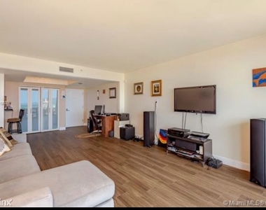 650 West Ave 2306 - Photo Thumbnail 3