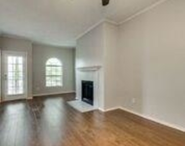 6003 Oram Street - Photo Thumbnail 12