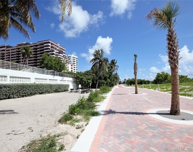 5151 Collins Ave - Photo Thumbnail 43