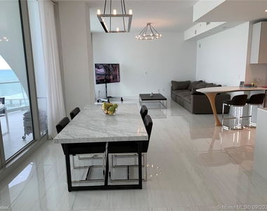 16901 Collins Ave Apt 1402 - Photo Thumbnail 7