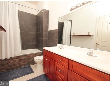 1255 N Howard Street - Photo Thumbnail 16