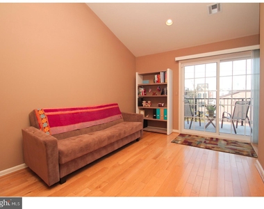 1255 N Howard Street - Photo Thumbnail 15