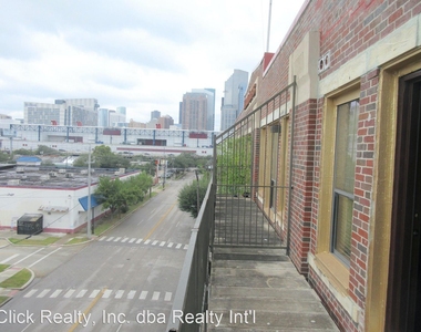 2205 Mckinney St Unit 507 - Photo Thumbnail 11