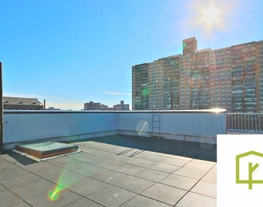 85 Montrose Avenue - Photo Thumbnail 7