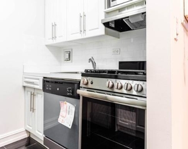 305 west 13th street - Photo Thumbnail 3