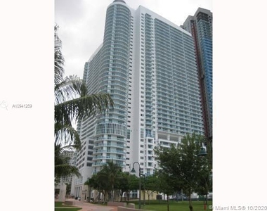 1800 N Bayshore Dr - Photo Thumbnail 0