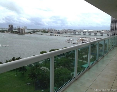 1800 N Bayshore Dr - Photo Thumbnail 21