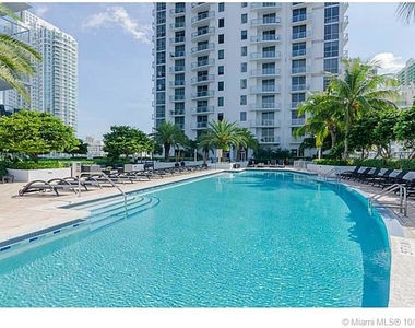 1050 Brickell Ave - Photo Thumbnail 28