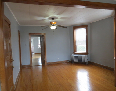 2210 West Wilson Avenue - Photo Thumbnail 2