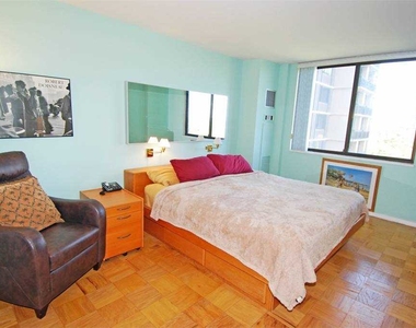 27110 Grand Central Parkway - Photo Thumbnail 14