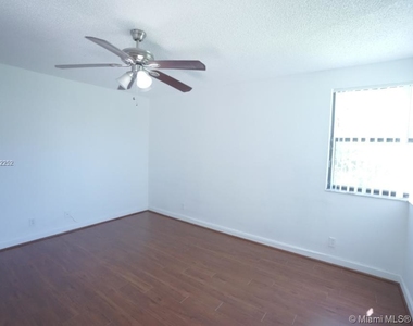 10115 W Sunrise Blvd - Photo Thumbnail 20