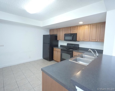 10115 W Sunrise Blvd - Photo Thumbnail 10