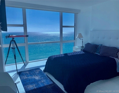 6801 Collins Ave - Photo Thumbnail 6