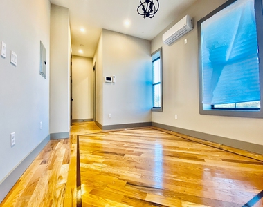  1402 park place - Photo Thumbnail 4