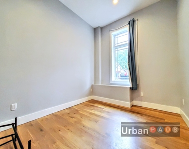 717 Dekalb Avenue - Photo Thumbnail 5