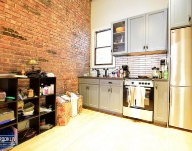 129 Putnam Avenue - Photo Thumbnail 2