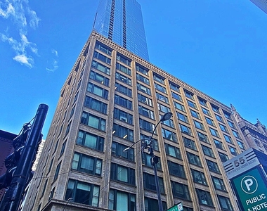 60 East Monroe Street - Photo Thumbnail 4