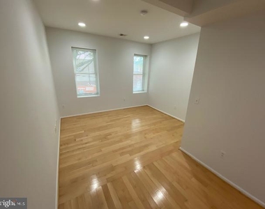 424 Q Street Nw - Photo Thumbnail 2