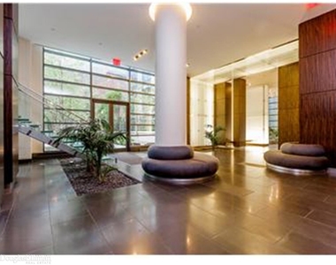 310 West 52nd St - Photo Thumbnail 18