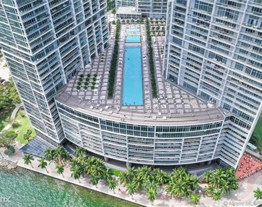 465 Brickell Ave - Photo Thumbnail 19