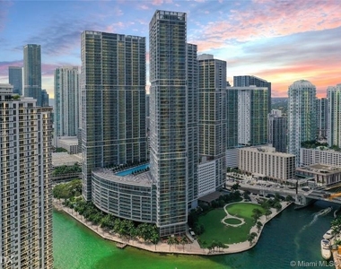 465 Brickell Ave 26 - Photo Thumbnail 14