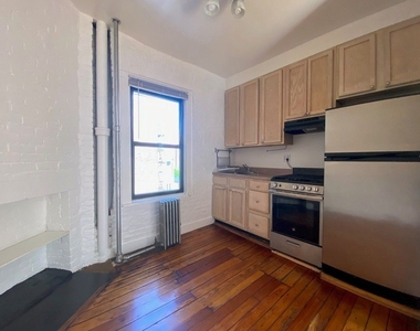 247 East 10th Street - Photo Thumbnail 3