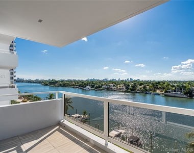 5700 Collins Ave - Photo Thumbnail 4