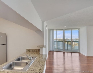 1756 N Bayshore Dr - Photo Thumbnail 2