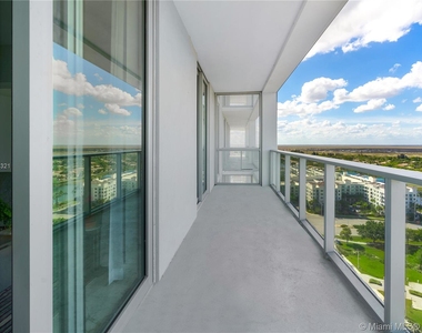 2000 Metropica Way - Photo Thumbnail 12