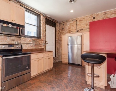 1115 W Lake St 2 - Photo Thumbnail 2