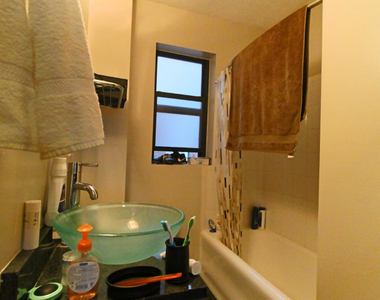 426 West Belmont Avenue - Photo Thumbnail 10