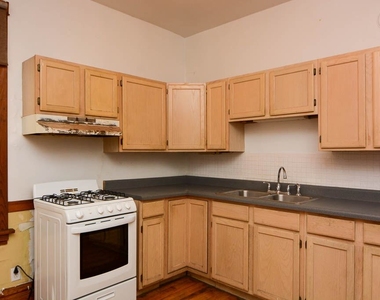 3925 N. Hamilton, Unit 1 - Photo Thumbnail 2