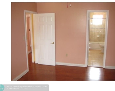 4254 Sw 72 Wy - Photo Thumbnail 14