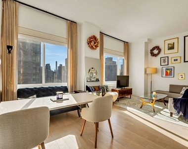 330 West 39th Street - Photo Thumbnail 0