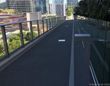 1010 Brickell Ave - Photo Thumbnail 26