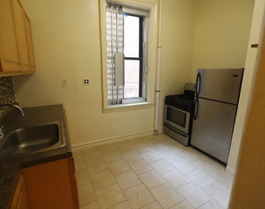 426 Eastern Parkway - Photo Thumbnail 0