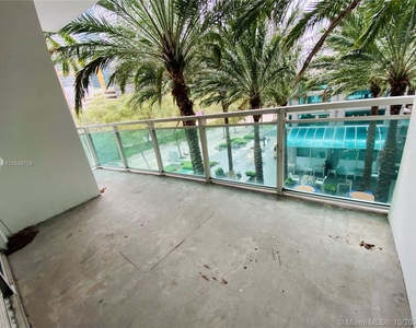 951 Brickell Ave - Photo Thumbnail 9