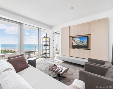 2901 Collins Ave - Photo Thumbnail 1