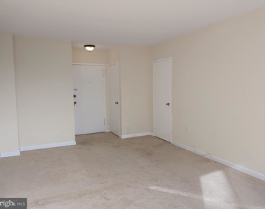 1111 Arlington Blvd #647 - Photo Thumbnail 5