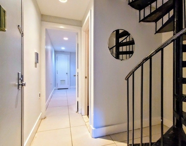 885 St Johns Place - Photo Thumbnail 5