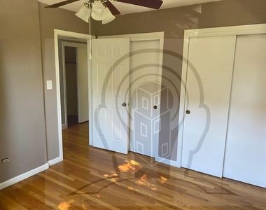 5601 West Goodman Street - Photo Thumbnail 8