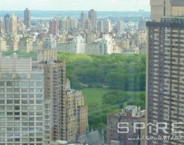 Upper West Side - Photo Thumbnail 8